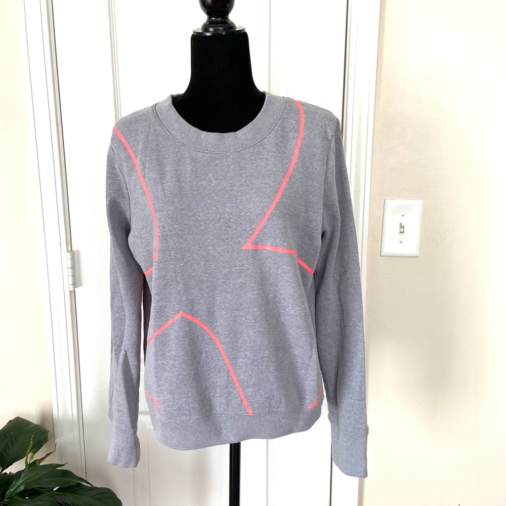 Under Armour crewneck sweater size M